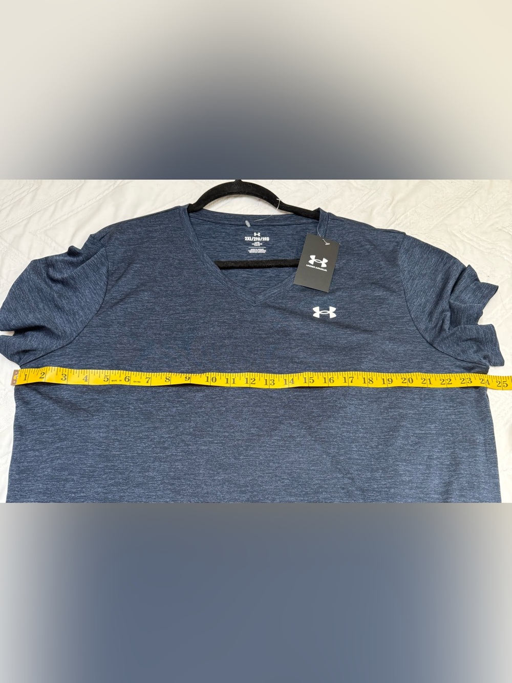 Under Armour Women’s Heather Navy Short-Sleeve V-Neck Performance Tee - Picture 3 of 4